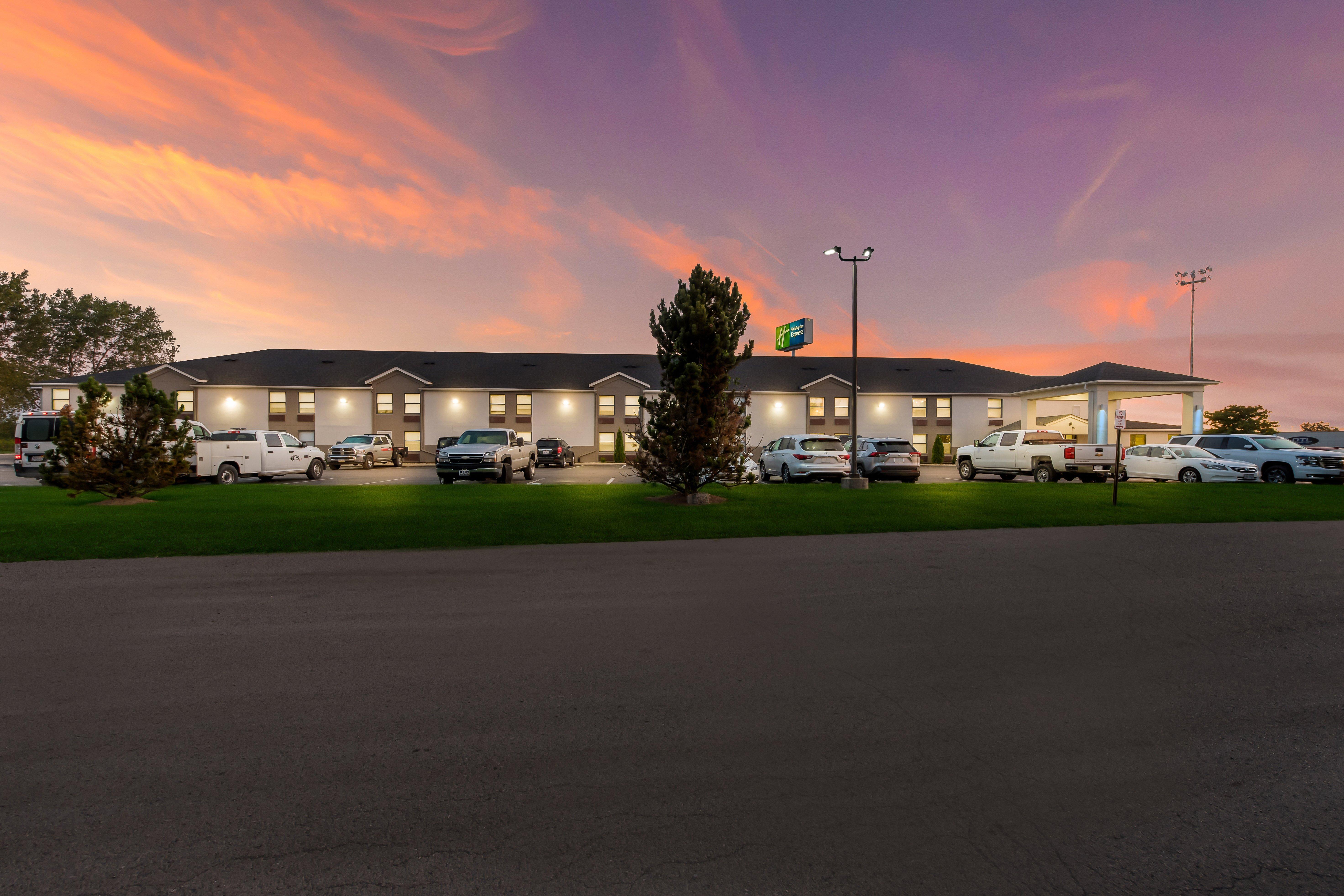 Holiday Inn Express London-I-70 By Ihg Luaran gambar