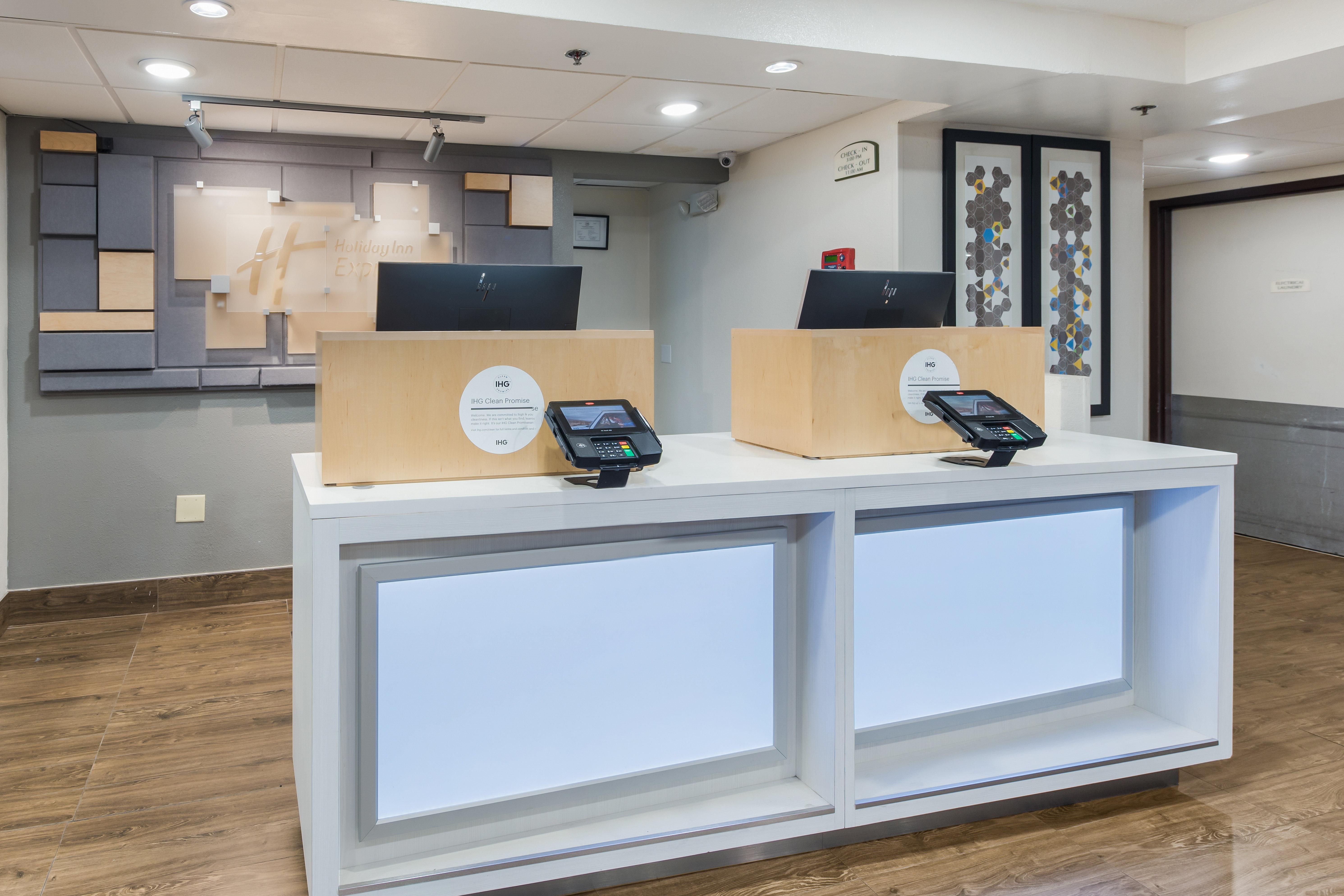Holiday Inn Express London-I-70 By Ihg Luaran gambar